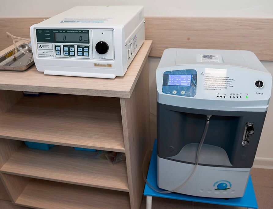 Ozonizers for medical ozone production